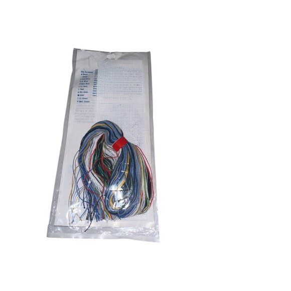 NeedleMagic "SILENT NIGHT" Christmas Bookmark Plastic Canvas Kit #3503 - SEALED! - Picture 3 of 3